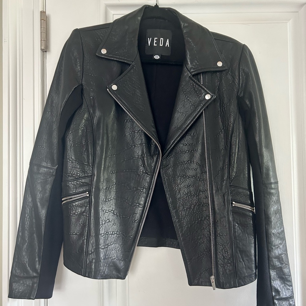 Veda Black Moto Leather Jacket Asymmetrical Design EUC